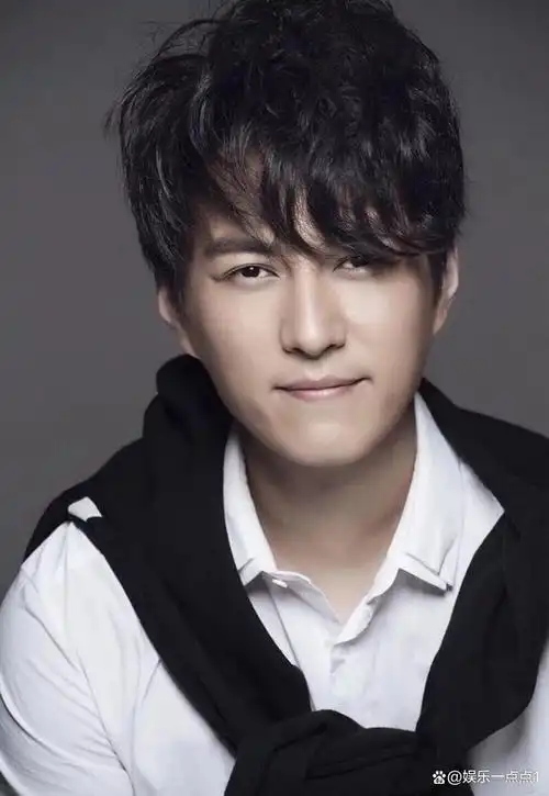 能评上一级演员的都是实力派,很多老大牌一辈子