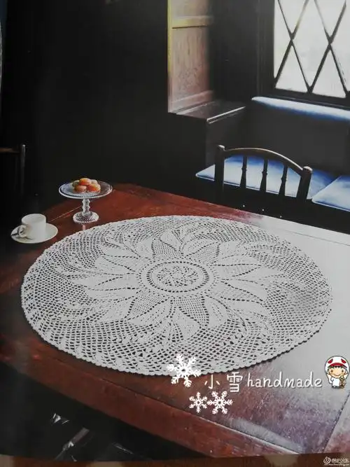 铃兰图案钩针蕾丝圆桌.-编织人生移动门户