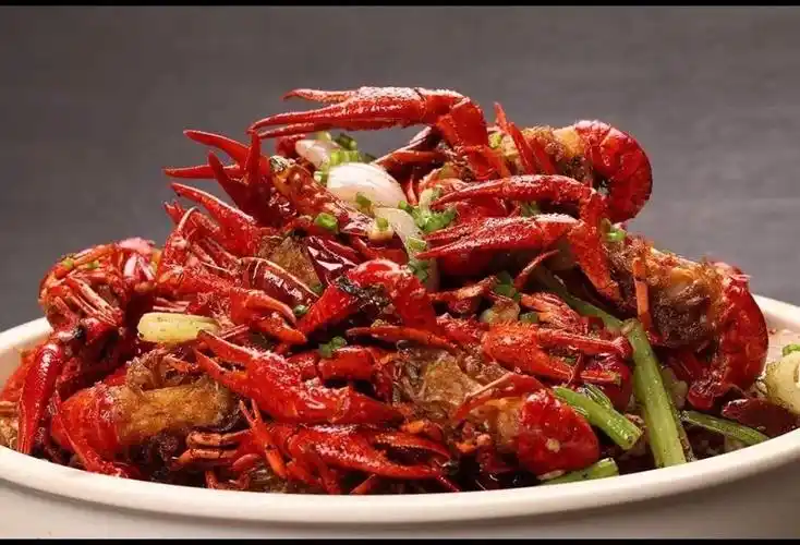 手抓龙虾100元买三斤送一斤