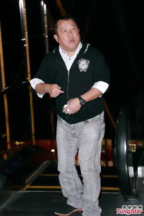 李丞责掷7千万迎娶港姐刘倩婷_手机新浪网