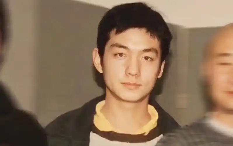 b>邢佳栋 /b>|生贺61多少人曾爱慕你年轻时的容颜