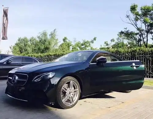 奔驰旗下全新e级coupe双门轿跑车自上海车展亮相之后,新车还没有正式