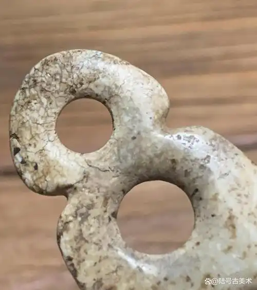 红山文化三联玉璧红山文化玉璧