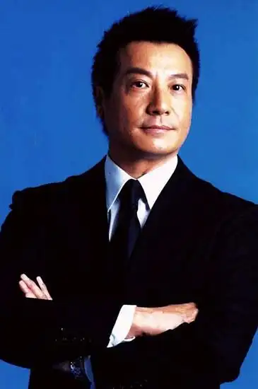 现在60岁以上的香港男演照片
