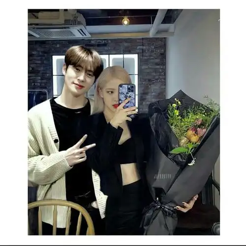 是真的好喜欢嗑cpjaerose肉丝面朴彩英x郑在玹09