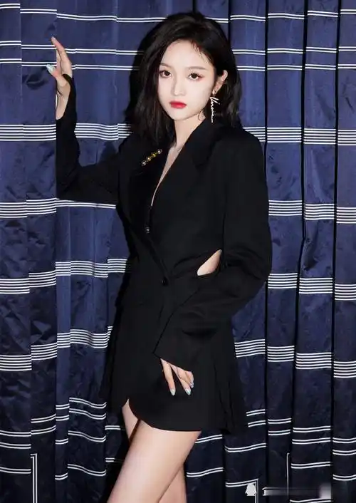 杨超越,段奥娟,yamy,赖美云,张紫宁,杨芸晴,李紫婷,傅菁和徐梦洁