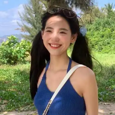 小清新干净绿色系笑起来很甜的温柔女头 森系小可爱女生微信头像