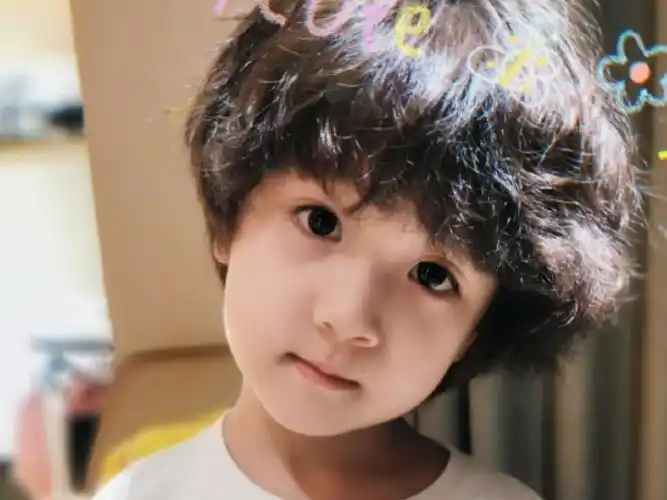 放开我北鼻三年前vs后,周嘉诚哈琳模样精致,单禹豪成高人气童星