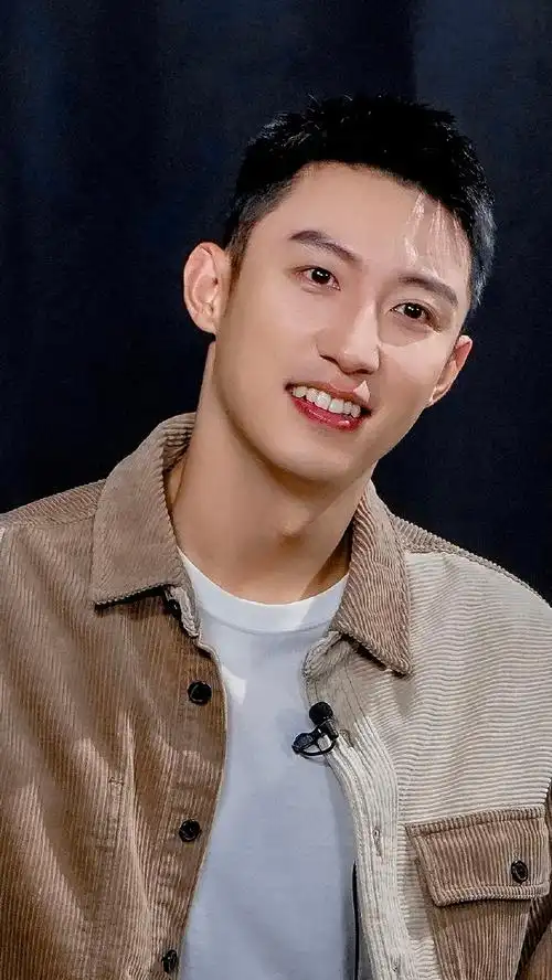 黄景瑜杜文龙专访致敬最可爱的人