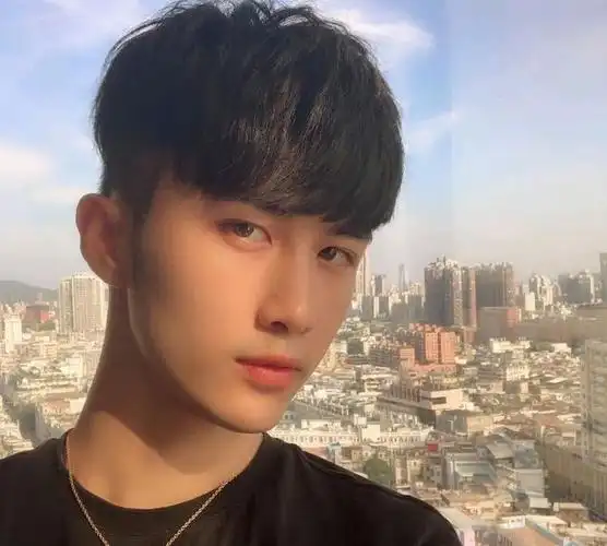 精致的帅哥,每一张照片都有一个故事