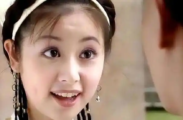 明星刚出道拍广告的样子张雨绮膀大腰圆杨幂方脸林心如土气