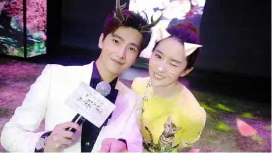 刘亦菲杨洋终于修成正果携手现身民政局已领证白夜夫妇走向现实