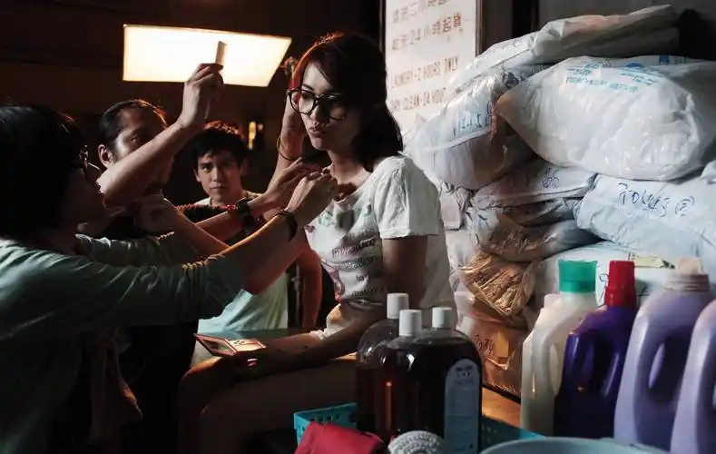 p>《恋人絮语》是一部由 a href="#" data-lemmaid="14479">曾国祥