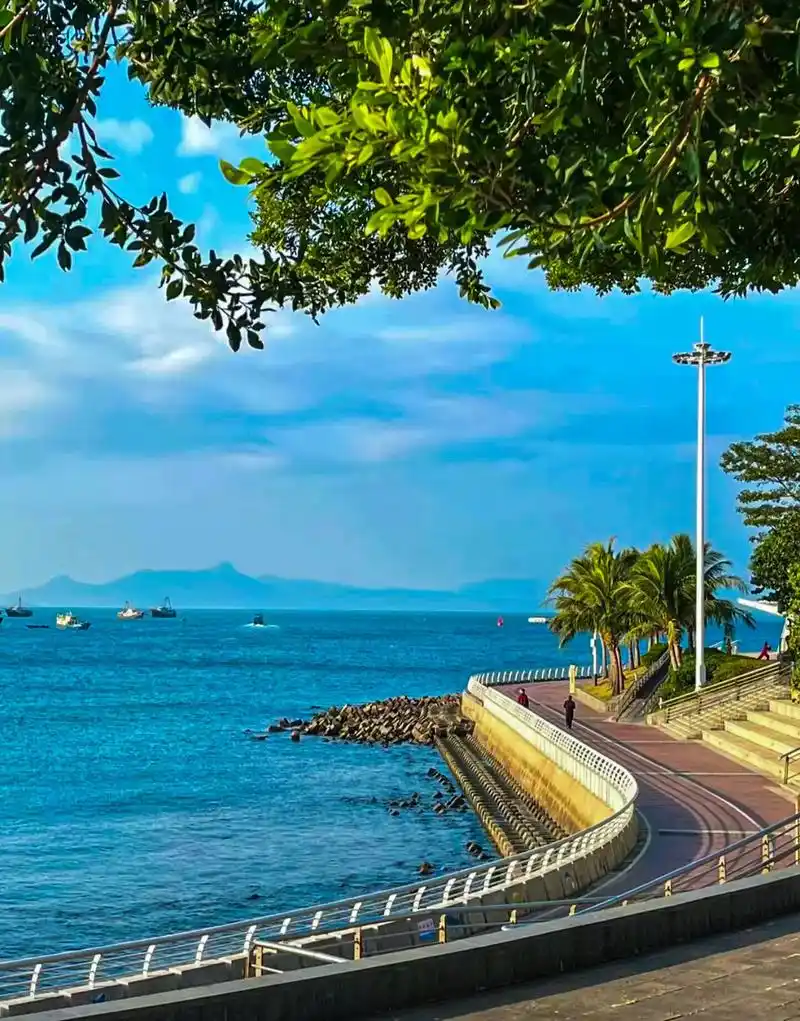 深圳最美玻璃海,桔钓沙仿佛置身于马尔代夫.#桔钓沙游玩攻略, - 抖音