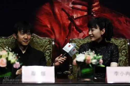 图文:《阴丹士林》发布会--鄢颇和李小冉