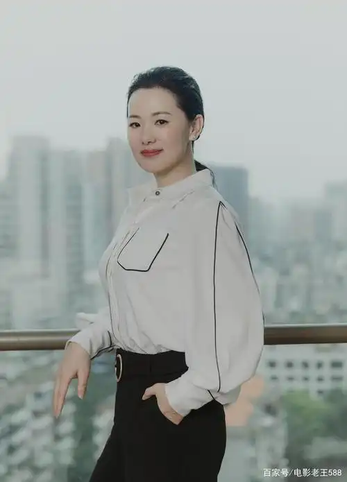 内地首位柏林电影节影后 中国内地女演员咏梅