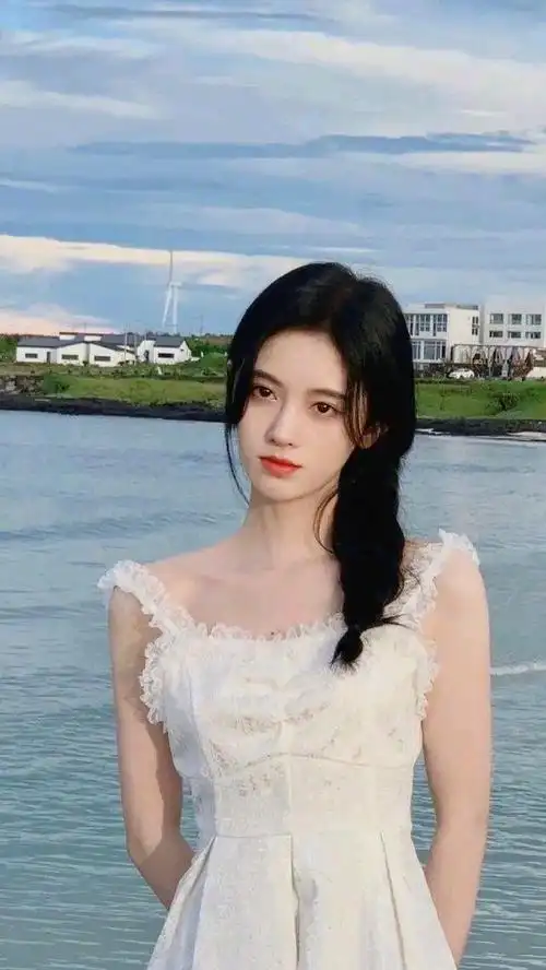 鞠婧祎精美壁纸:清纯甜美,俏皮可爱!