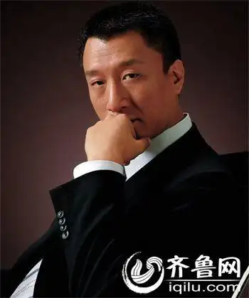 学友李连杰成龙葛优 不靠脸蛋拼实力的男星     小眼睛鞋拔脸的孙红雷