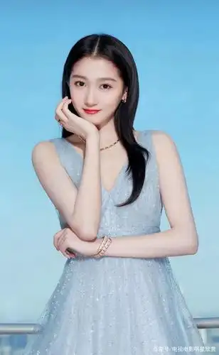 最美最爱还是关晓彤!大家觉得呢?