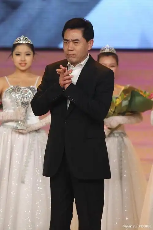 陈宝国这位热衷于表演的演员逐渐被大家遗忘了.也许你会想知道