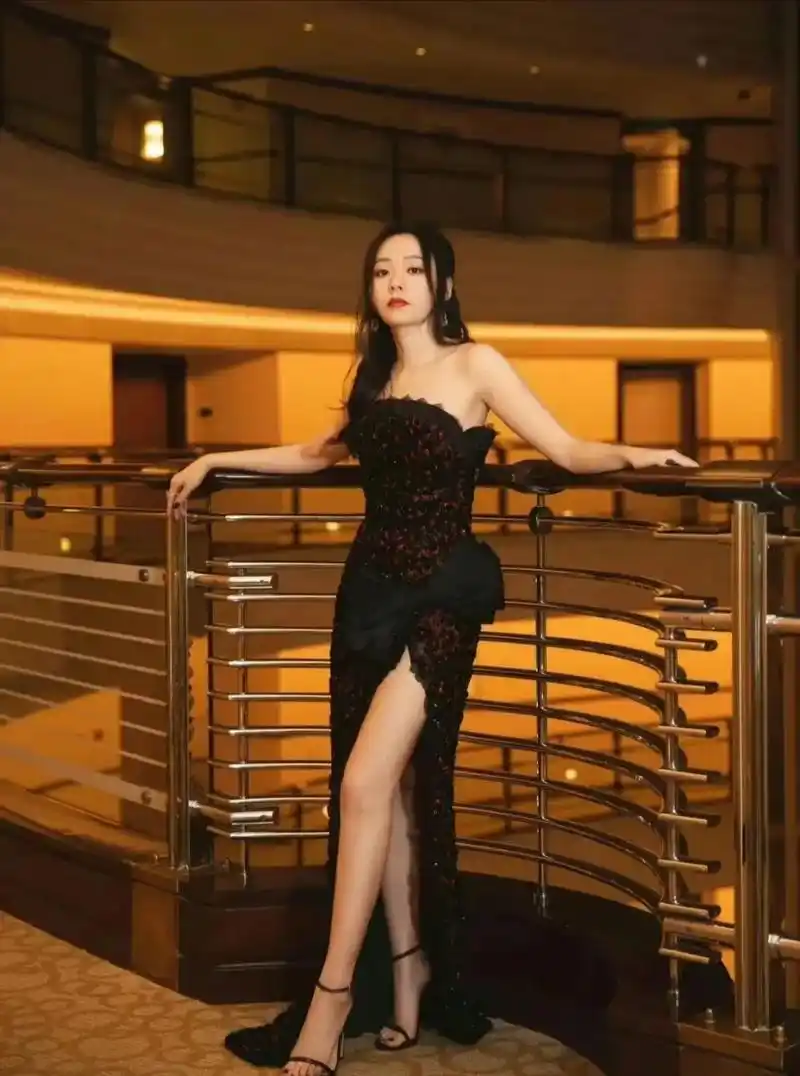 展示张靓颖最迷人女人味风采魅力无限