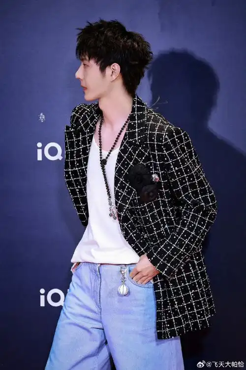 #王一博星光大赏##王一博gq盛典##王一博c咖品牌代言人#