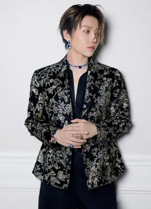 刘雨昕巴黎时装周##巴黎时装周