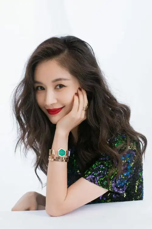 王子文复古名伶造型##王子文穿了五彩斑斓的黑