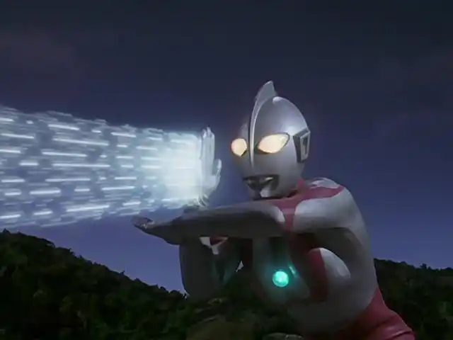 原创电影新奥特曼初代奥特曼光线发射姿态披露粉丝表示不太习惯