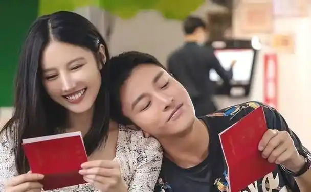 高开低走的12部剧一部比一部演技拉胯没看过才是幸运儿