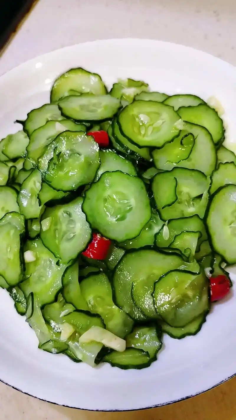 夏天做饭的你们还好么?天气越来越热,做完饭就不想吃了.