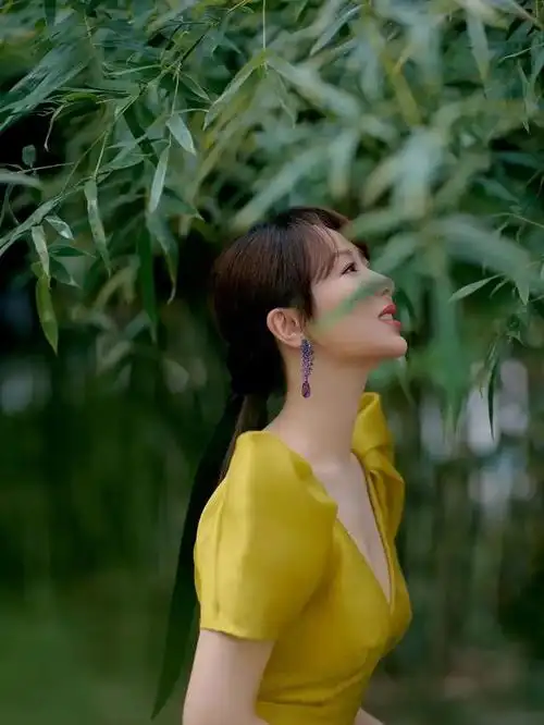 杨紫官宣喜讯,有了新身份!网友:难怪要缺席白玉兰颁奖