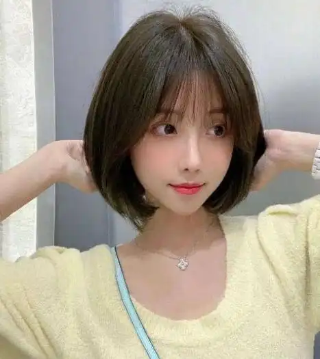 短发发型2021年最新款女,剪个短发俏皮又灵动