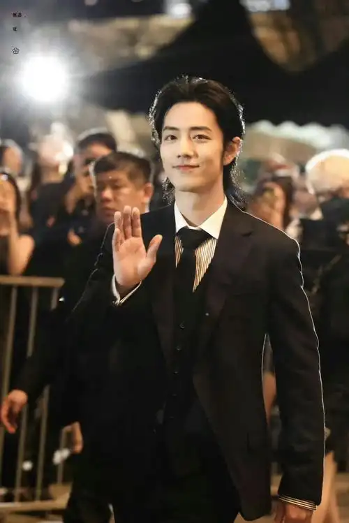 肖战拉夫劳伦香氛代言人 #肖战赴新加坡参加活动 #肖战 # - 兑趑