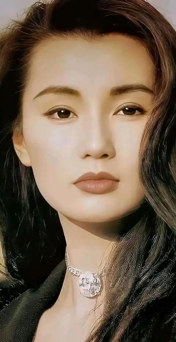 女神张曼玉的美难以复刻气质出众风采依旧