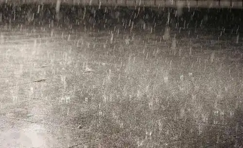 注意高温来袭下周全是雨雨雨不忍直视