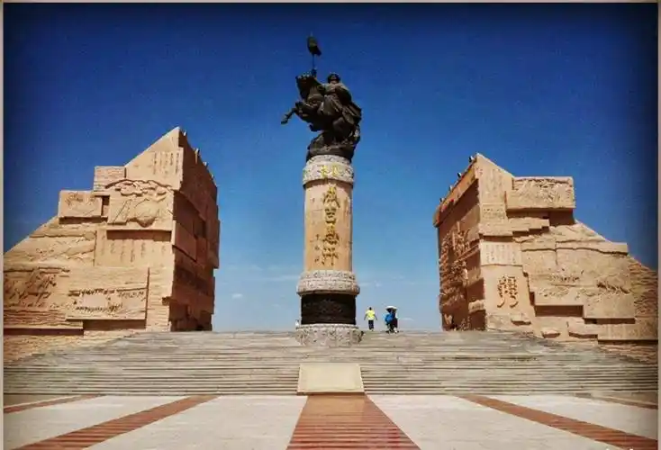 宋朝皇帝下旨,让宋氏家族为一功臣守墓,后人坚守至今已有800年_老人