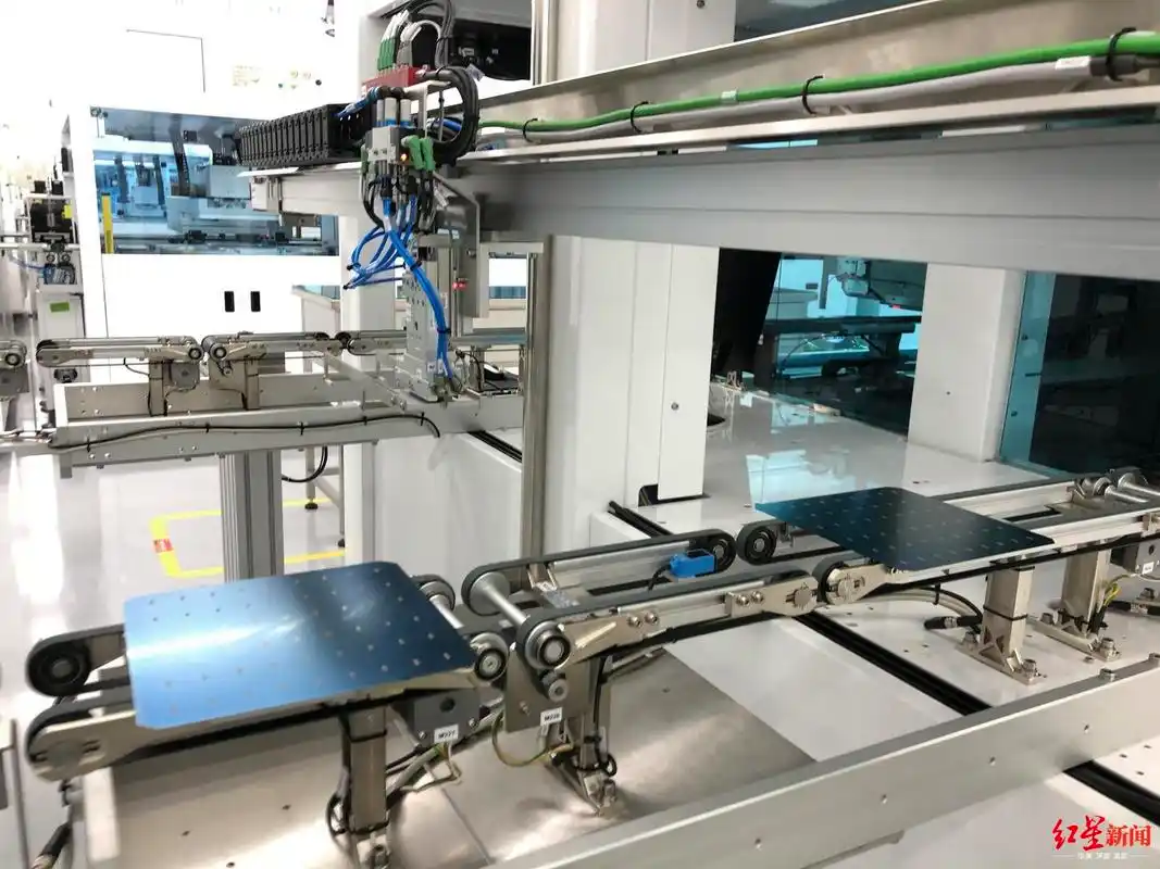 线与传统的太阳能电池片产线相比,同等产能的"通威智能制造"生产线,能