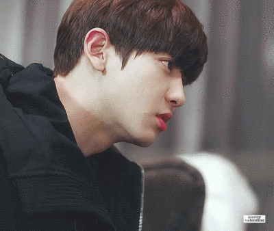 朴灿烈黑色动图