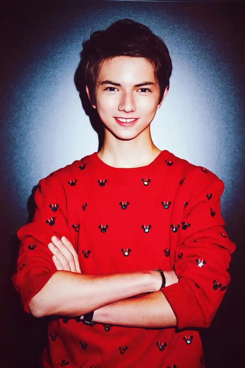 组图:h2k张汉盛时装周走秀 展中西元素融合美_高清图集_新浪网