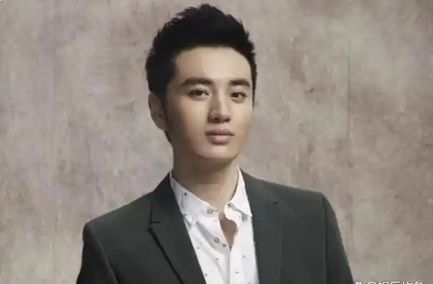 《东北往事20年》10年演员差距大,男主一直不火,男配靠演技成名