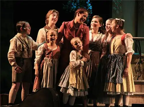 百老汇《音乐之声》全球巡演启动 巅峰音乐剧经典重现_凤凰娱乐