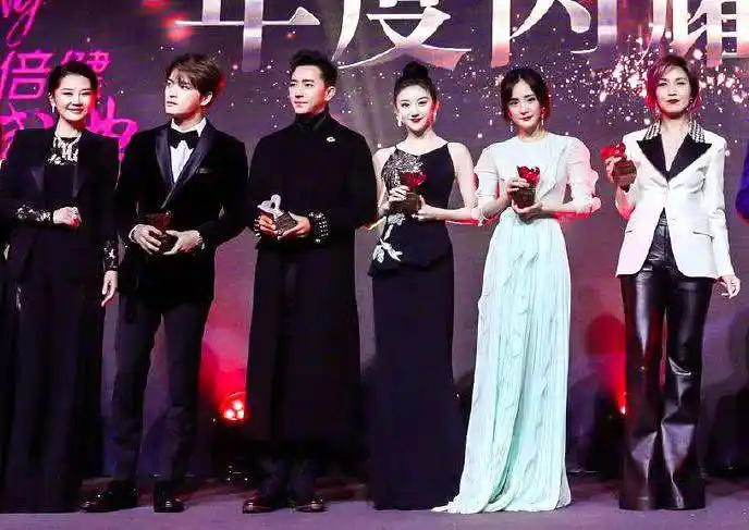 同框分出高低:杨幂景甜平手,佟丽娅小胜娜扎,唐嫣艳压朴敏英