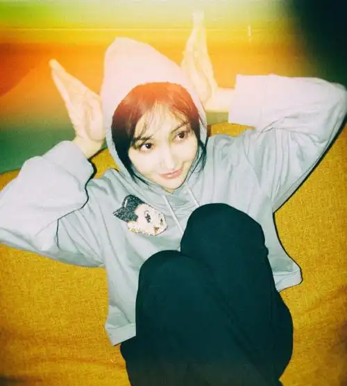 郑爽连上六档综艺忙不停网曝她不会起诉张恒近几年都不会恋爱