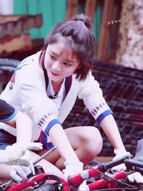 网友:童颜美女_高中生_赵丽颖_杨幂