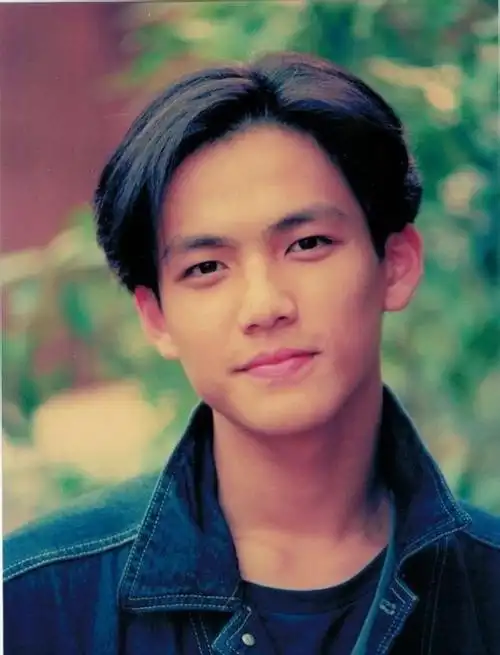 钟汉良 钟汉良年轻时照片 明星年轻时照片