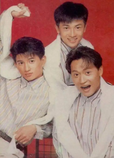 苏有朋晒小虎队出道青涩照引回忆杀简直就是中年版tfboys