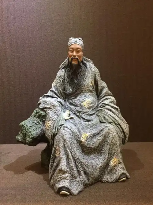 写美篇六一节假期去了天津滨海文化中心 美术馆的一楼常设泥人张展