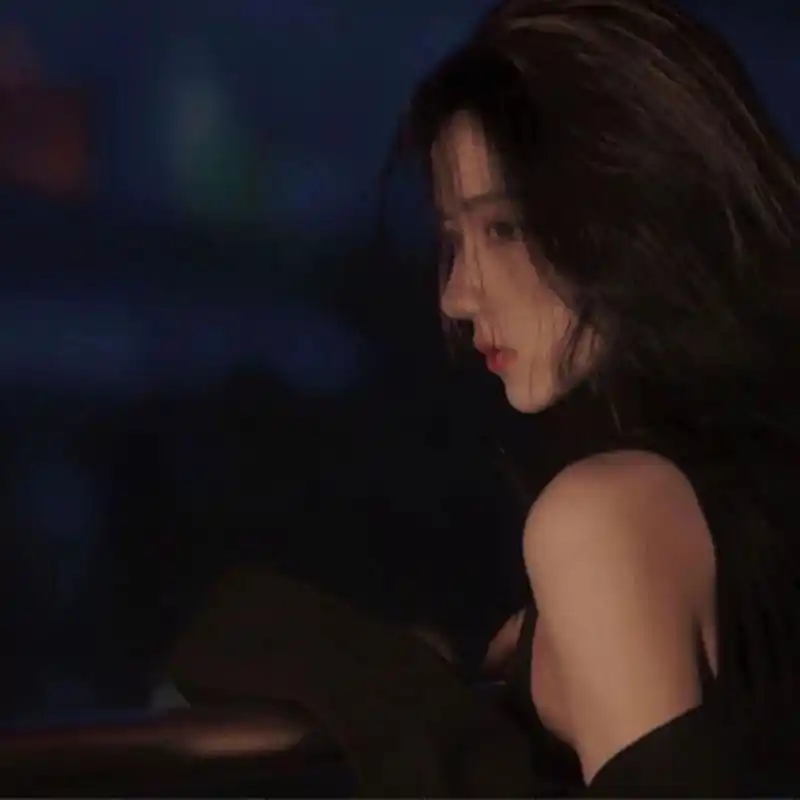 冷淡风头像 高级感杂系头像