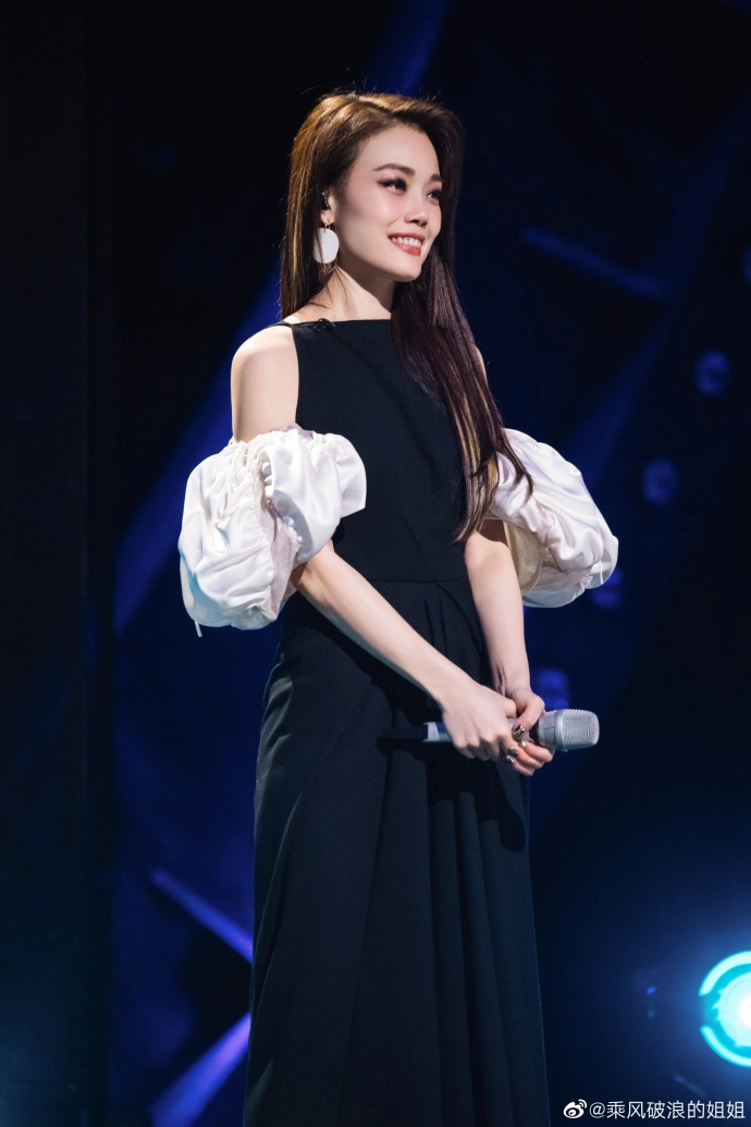 上游对话 | 容祖儿:只要有人的地方就会有分歧,我做队长其实相当紧张